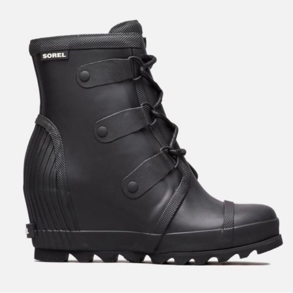 Sorel Joan Wedge Rain Boots. Size 8.5.